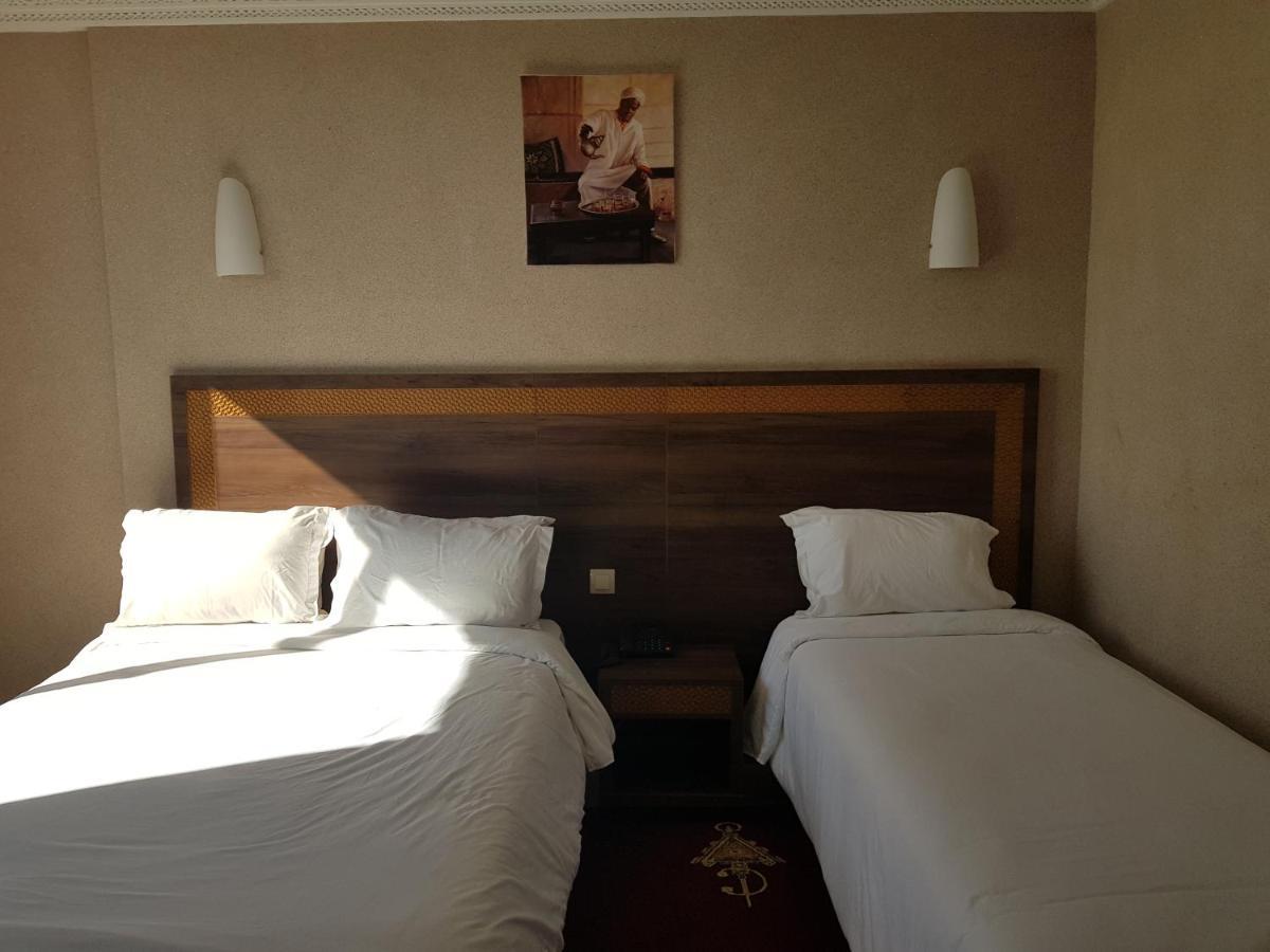 Hotel al Madina Safi Esterno foto