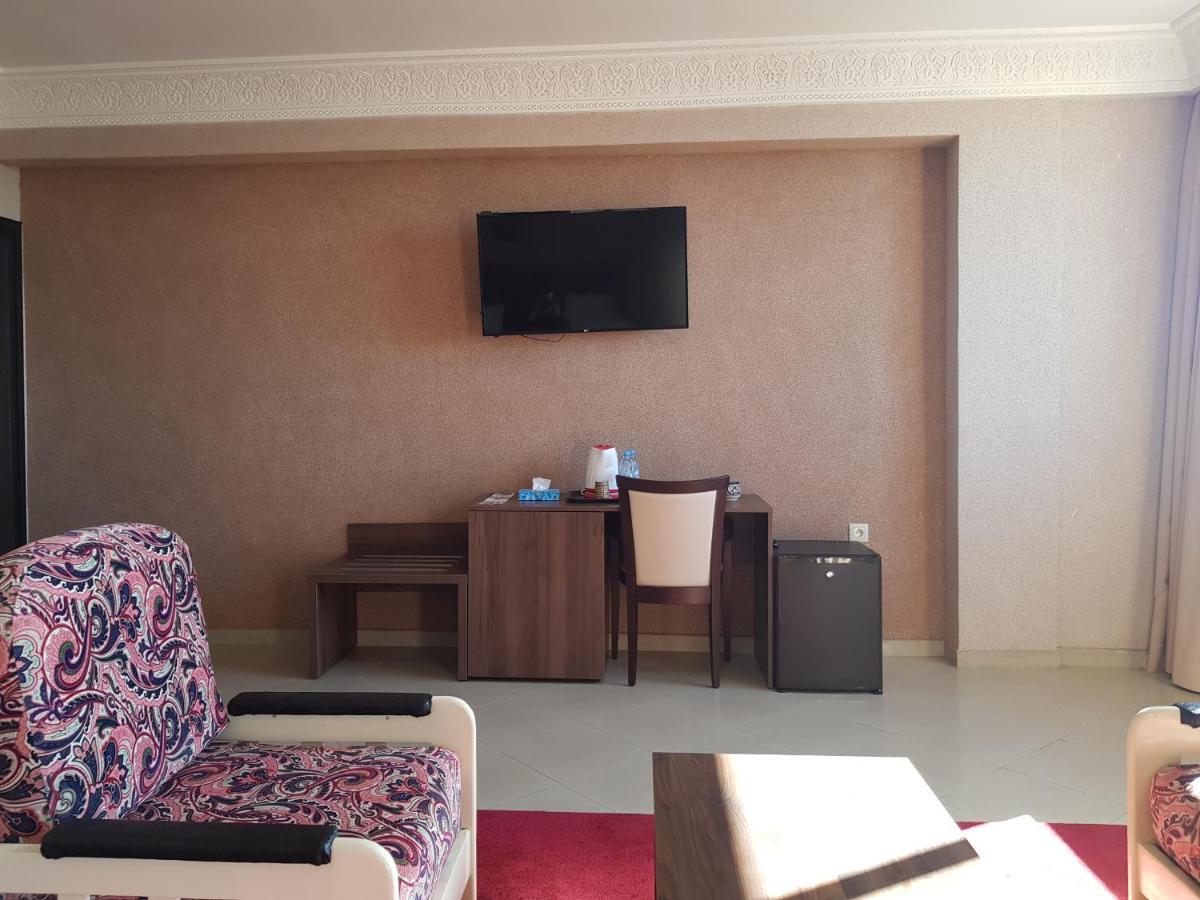 Hotel al Madina Safi Esterno foto
